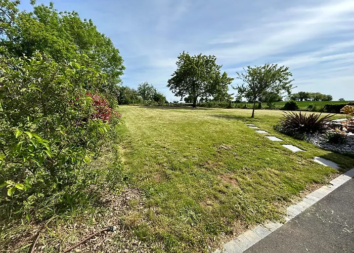 Vintage 63 Le Hameau 1936